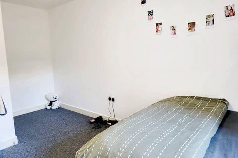 1 bedroom flat to rent, Bramley Crescent, Ilford IG2