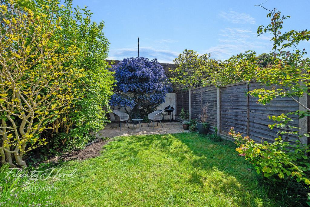 Calvert Road, Greenwich, London, SE10... 2 bed terraced house for sale £750,000