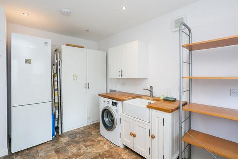 132 Glasgow Road, Ratho Station, Newbridge, EH28 8PR