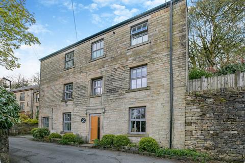 13 Midgrove Lane, Delph, Oldham, OL3 5EH