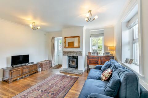 13 Midgrove Lane, Delph, Oldham, OL3 5EH