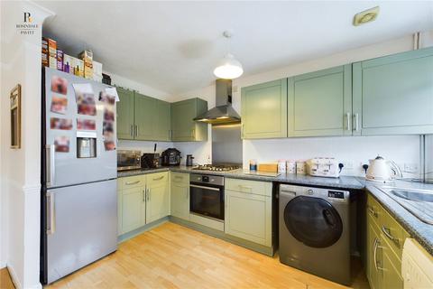 16 Arcadia Close, Carshalton, SM5 2AE