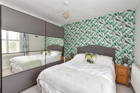 14 Princes Road, Hextable, Swanley, BR8 7RU