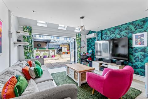 20 Trinity Drive, Folkestone, CT19 5UU