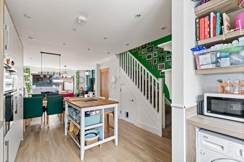 20 Trinity Drive, Folkestone, CT19 5UU