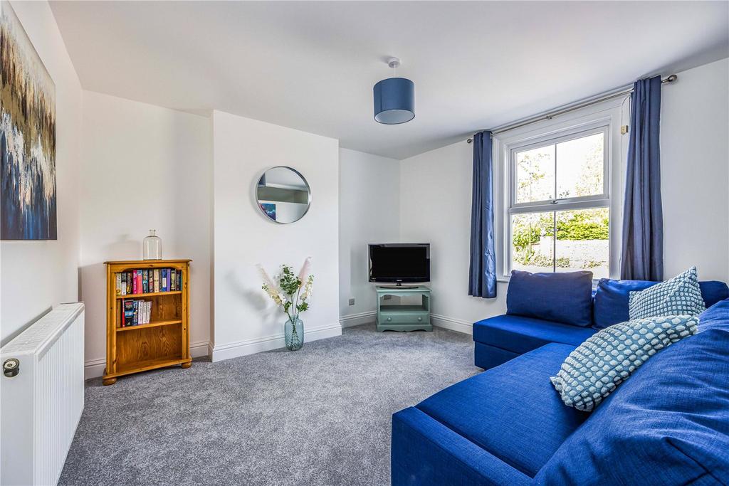 Oving Road, Chichester, West Sussex, PO20 3 bed semidetached house for