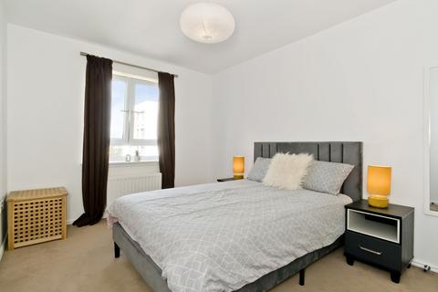 Flat 16, 3 Arneil Drive, Edinburgh, EH5 2GR