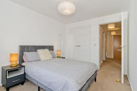 Flat 16, 3 Arneil Drive, Edinburgh, EH5 2GR
