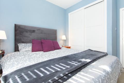 16/13 Chapel Lane, Edinburgh, EH6 6SG