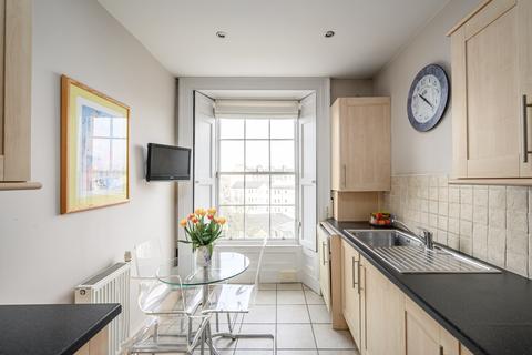 22/4 Hamilton Place, Edinburgh, EH3 5AU