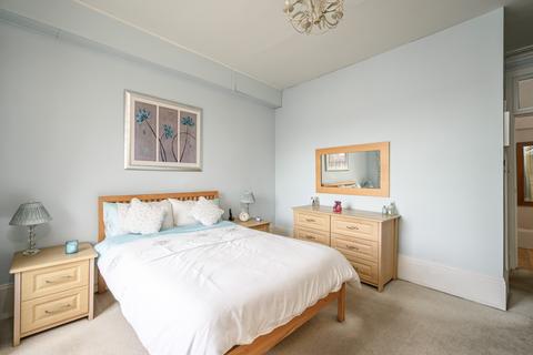 22/4 Hamilton Place, Edinburgh, EH3 5AU