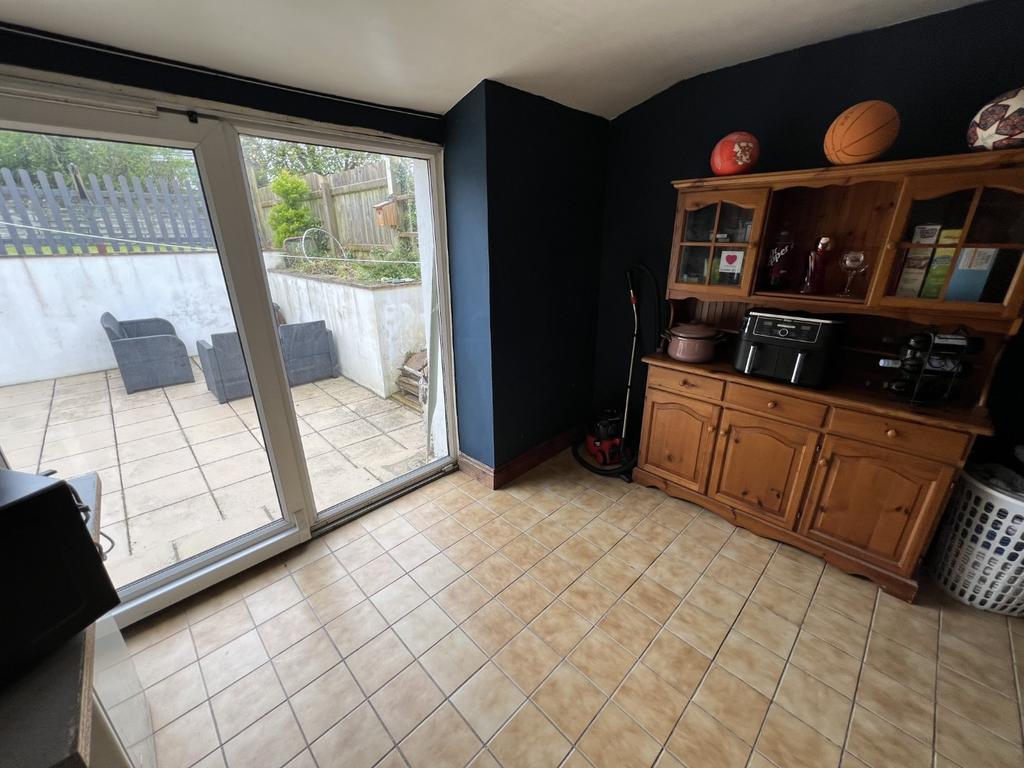 Rear Kitchen/Breakfast Room