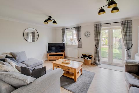 3 bedroom end of terrace house for sale, Regal Gardens, Bromsgrove, Worcestershire, B61