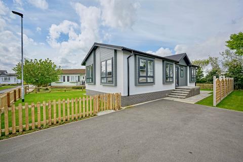 2 bedroom park home for sale, Berry Green Park, Clopton, NN14