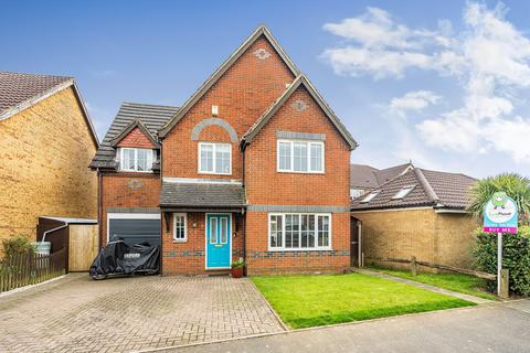 4 bedroom detached house for sale, Pannell Drive, Hawkinge, CT18