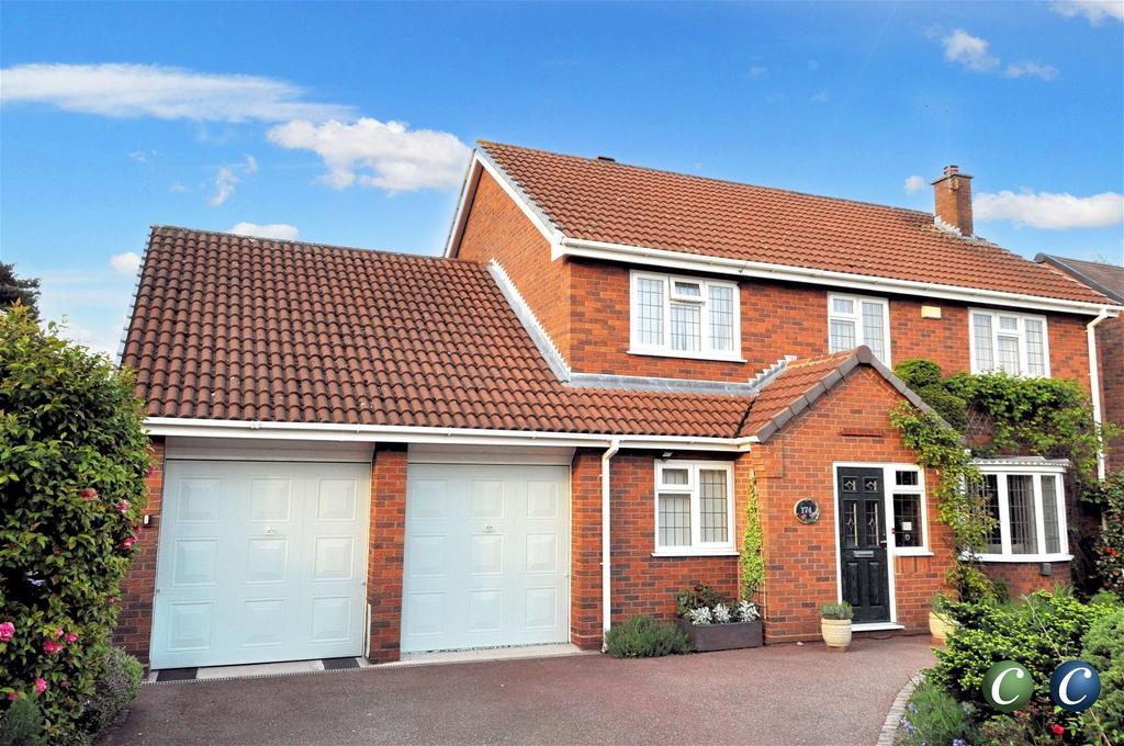Chaseley Road, Rugeley, WS15 2LN 4 bed detached house for sale £590,000