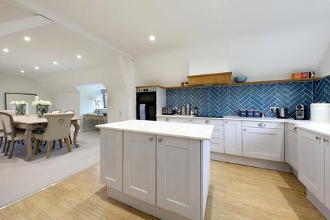 3 bedroom penthouse for sale, Stoke Common Road, Fulmer, SL3