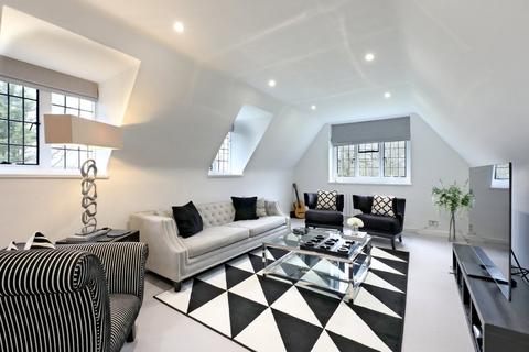 3 bedroom penthouse for sale, Stoke Common Road, Fulmer, SL3