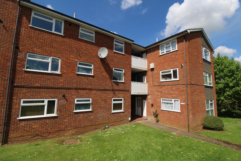 Woburn Close, Stevenage SG2 1 bed apartment for sale £190,000