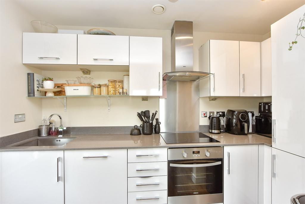 Kitchen/ Living Area