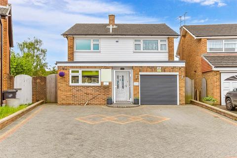 3 bedroom detached house for sale, Tudor Way, Waltham Abbey, Essex