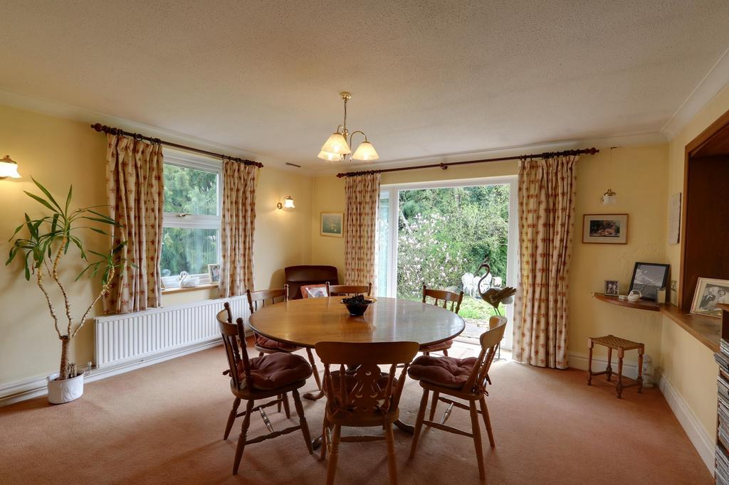 Breakfast Room