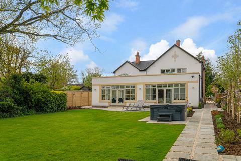 5 bedroom detached house for sale, Rugby Road Burbage, Leicestershire, LE10 2ND