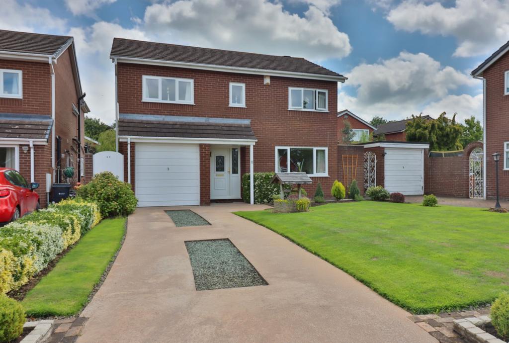 Gowy Road, Mickle Trafford, CH2 4 bed detached house for sale £380,000
