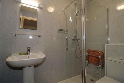 5 Bartlett Close, Warwick, CV34 4UY