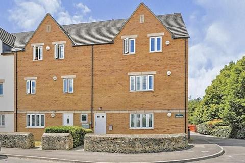 1 bedroom flat for sale, Acanthus Court, Cirencester