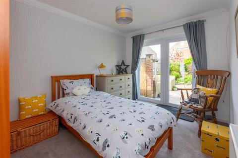 2 bedroom detached bungalow for sale, Fairham Close, Ruddington, Nottingham