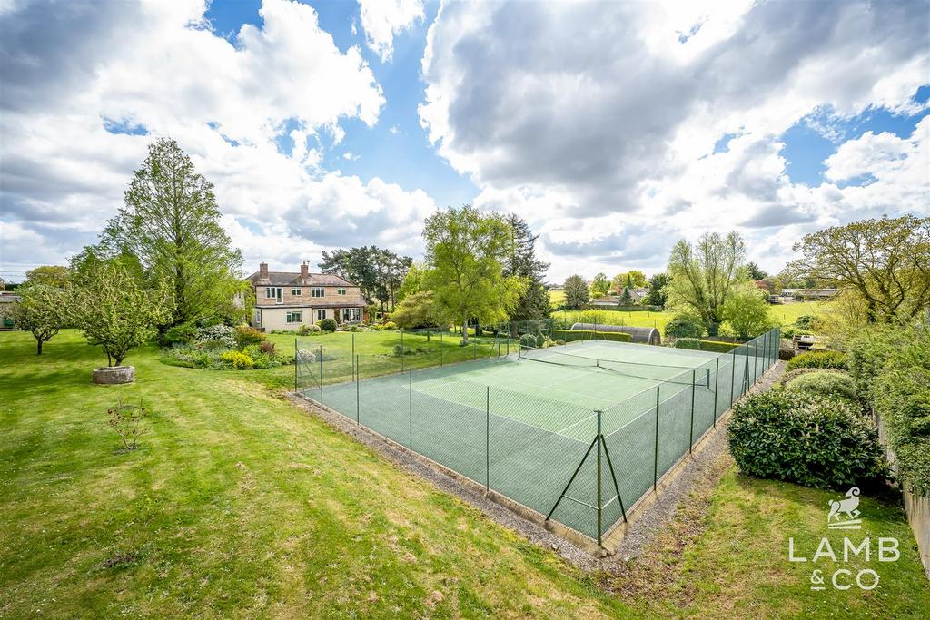Crow Lane, Tendring CO16 5 bed detached house for sale £875,000