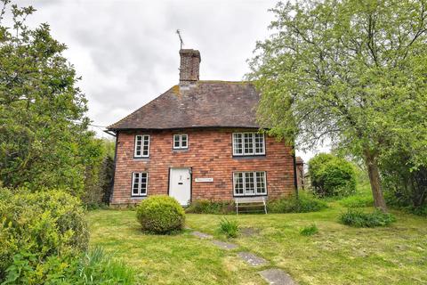 2 bedroom detached house for sale, Mounts Lane, Rolvenden Layne