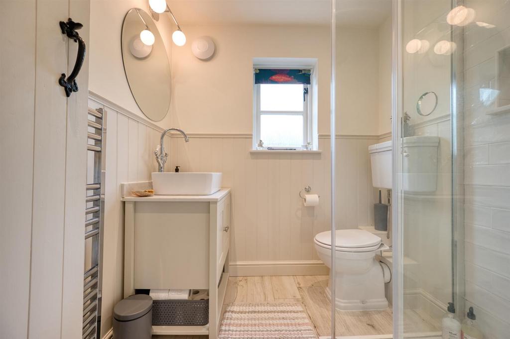 Shower Room.jpg