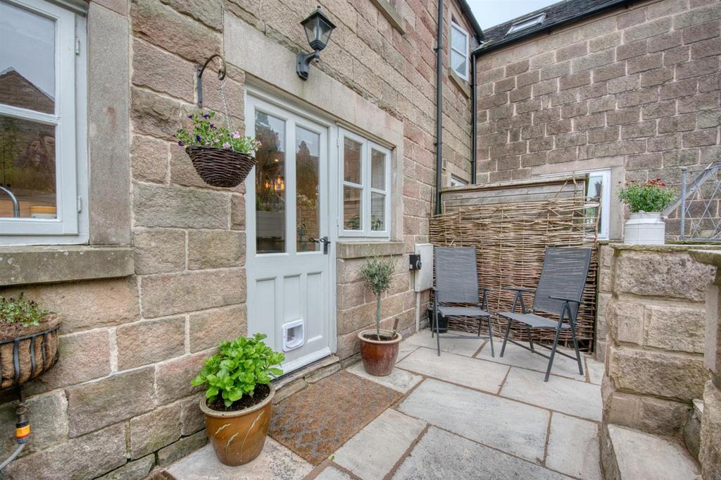 Rear Garden - seating.jpg