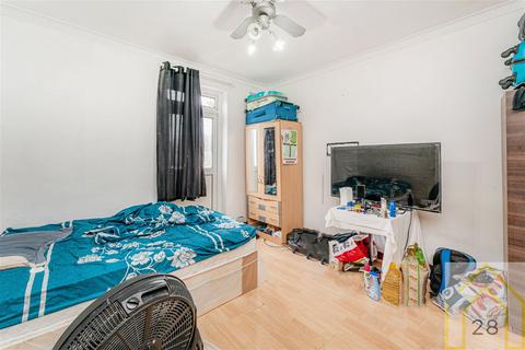 3 bedroom terraced house for sale, Burges Road, London E6