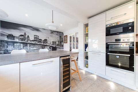 34 Hawthorne Close, Gravesend, DA12 5LD