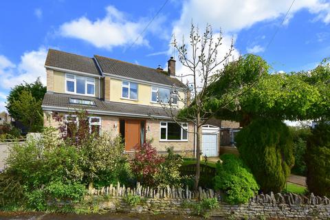 4 bedroom detached house for sale, Middleton Road, Chacombe OX17