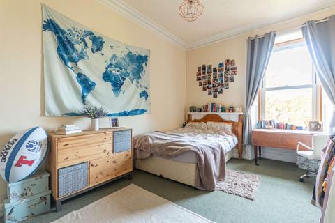 6 bedroom flat to rent, 2430L – Warrender Park Road, Edinburgh, EH9 1EN