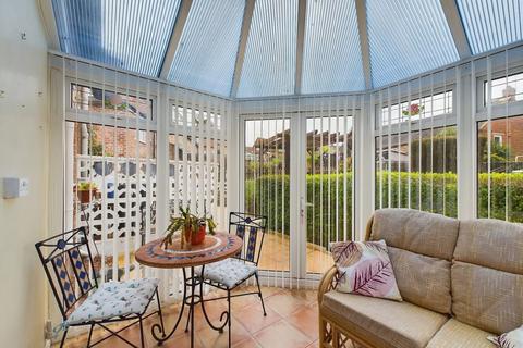 46 Larpool Crescent, Whitby, YO22 4JD