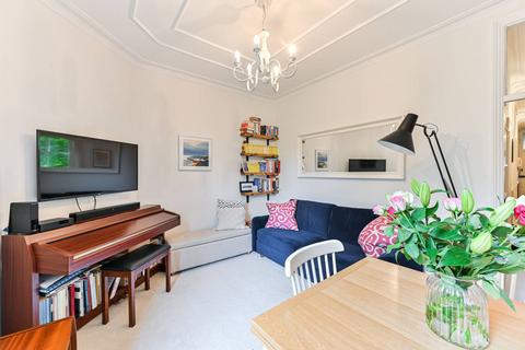 1 bedroom flat for sale, Cecil Mansions, Balham, London, SW17