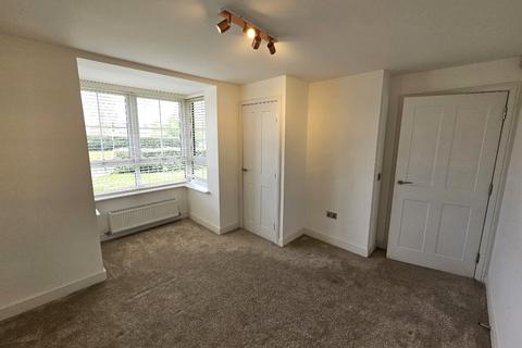 5 bedroom detached house to rent, Bothwell Avenue, Haddington, East Lothian, EH41