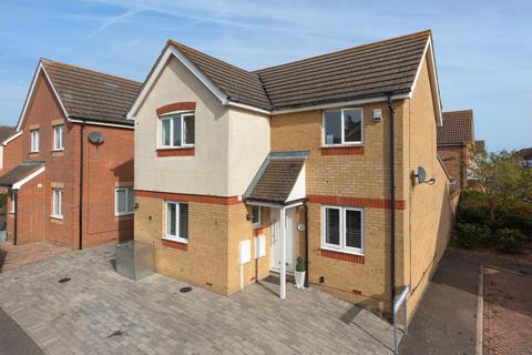 3 bedroom detached house for sale, Warden Point Way, Whitstable
