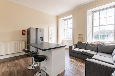 5 bedroom flat to rent, 1499L – Antigua Street, Edinburgh, EH1 3NH