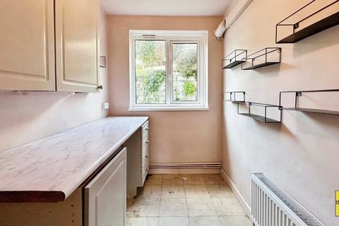 89 Alltwen Hill, Pontardawe, Swansea, SA8 3BP