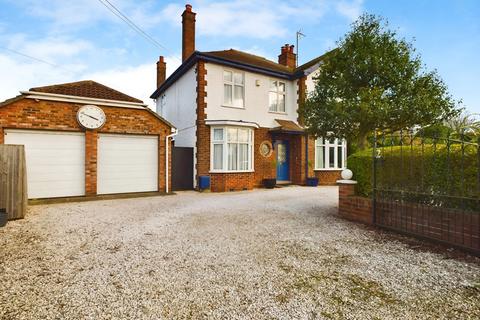 5 bedroom detached house for sale, London Road, Yaxley, PE7