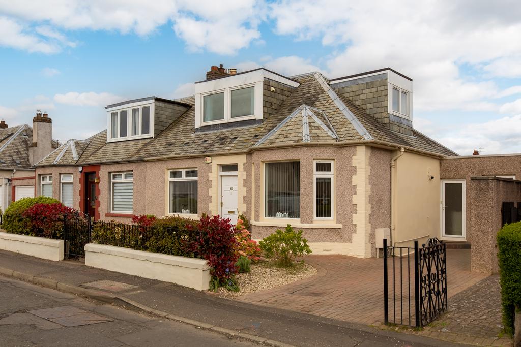 40 Kingsknowe Road North, Edinburgh... 3 bed semidetached house for