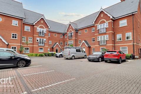 3 bedroom apartment for sale, Princes Gate, Peterborough