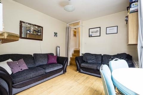 2 bedroom flat for sale, Second Ave, Hendon, NW4