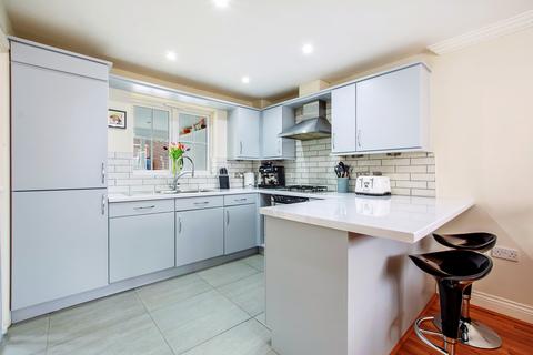17 Abell Way, Springfield, Chelmsford, CM2 6WU